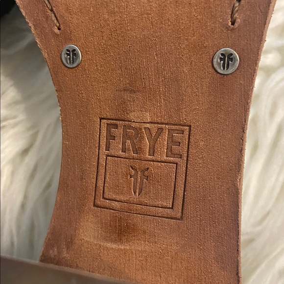 Frye Black and White Ankle Strap Heels size 7.5 very good condition zipper back - Picture 8 of 12